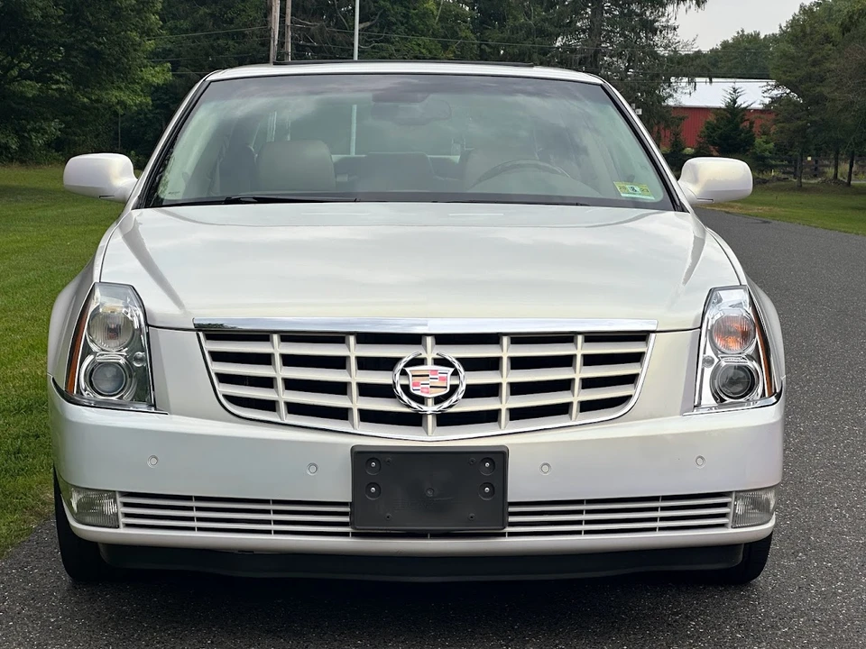 2006 Cadillac DTS - Image 8 of 31