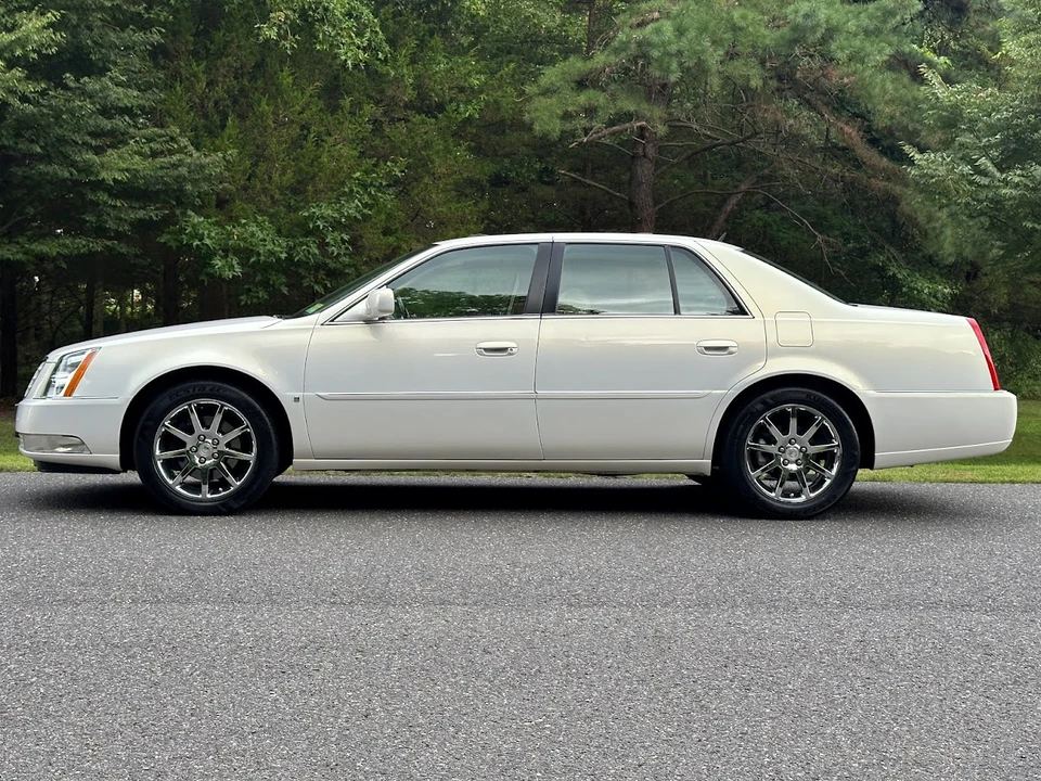 2006 Cadillac DTS - Image 23 of 31