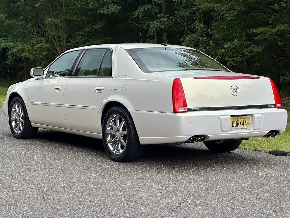 2006 Cadillac DTS - Image 22 of 31