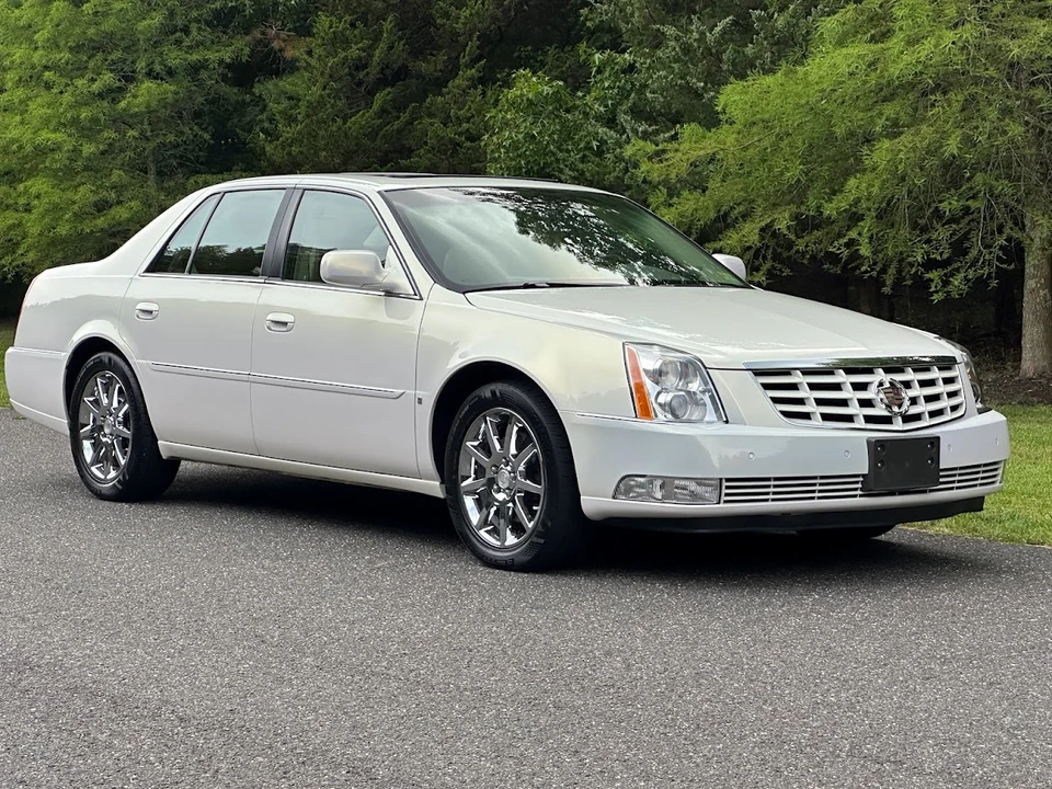 2006 Cadillac DTS - Image 12 of 31