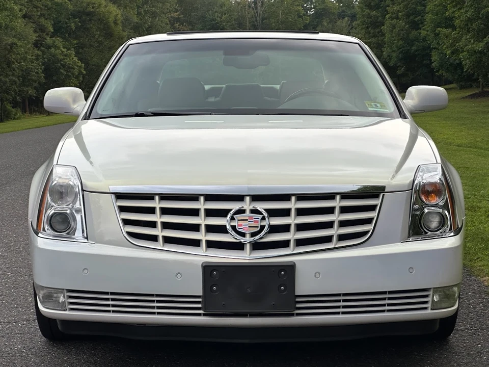 2006 Cadillac DTS - Image 9 of 31