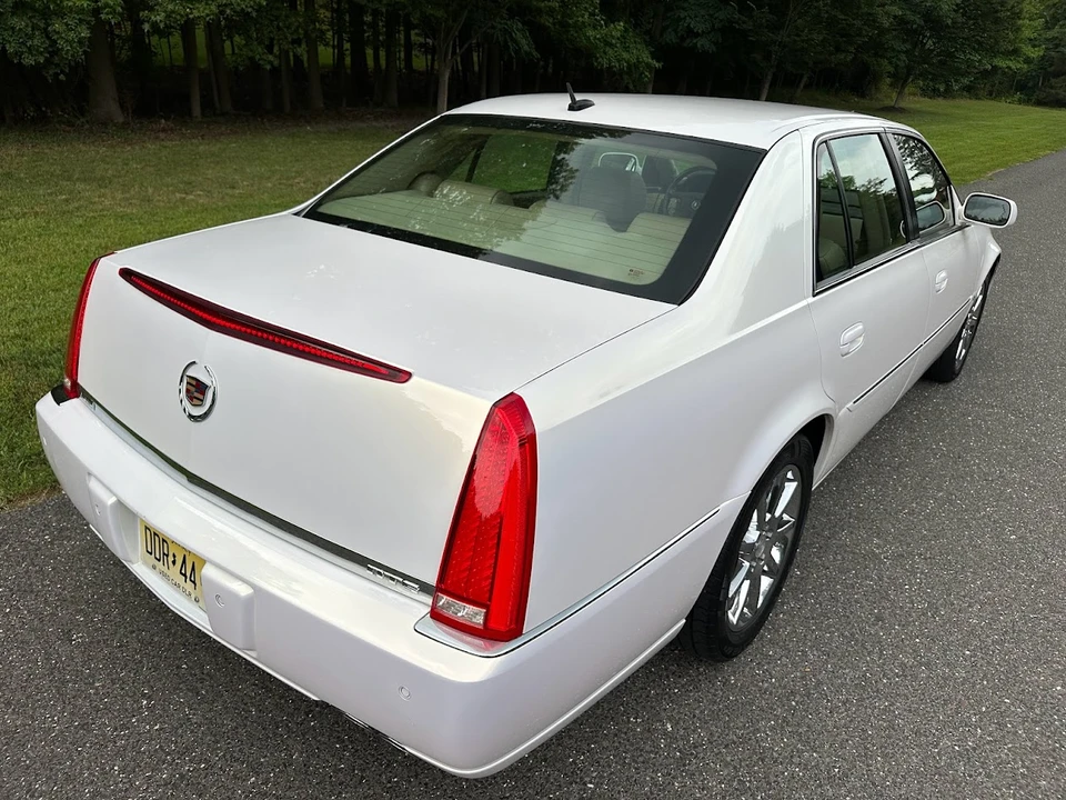 2006 Cadillac DTS - Image 17 of 31