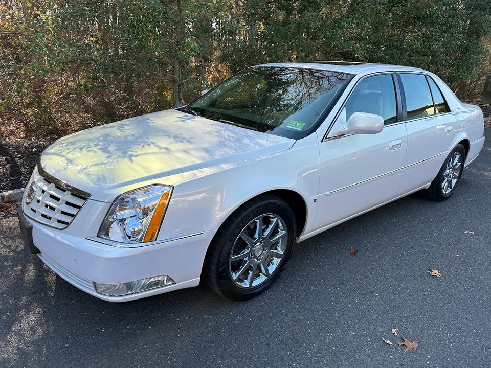 2006 Cadillac DTS - Image 6 of 31