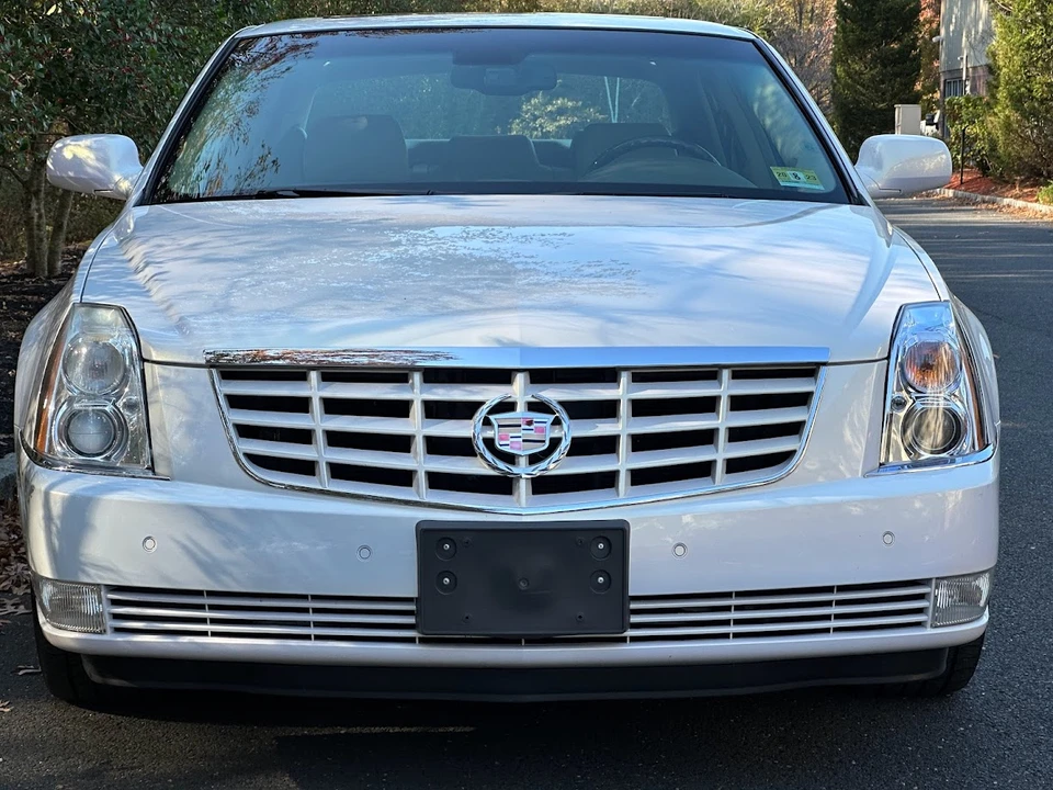 2006 Cadillac DTS - Image 10 of 31