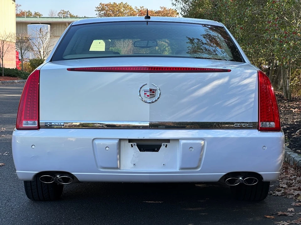 2006 Cadillac DTS - Image 23 of 31