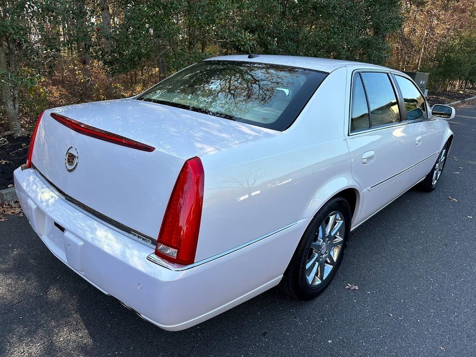 2006 Cadillac DTS - Image 22 of 31