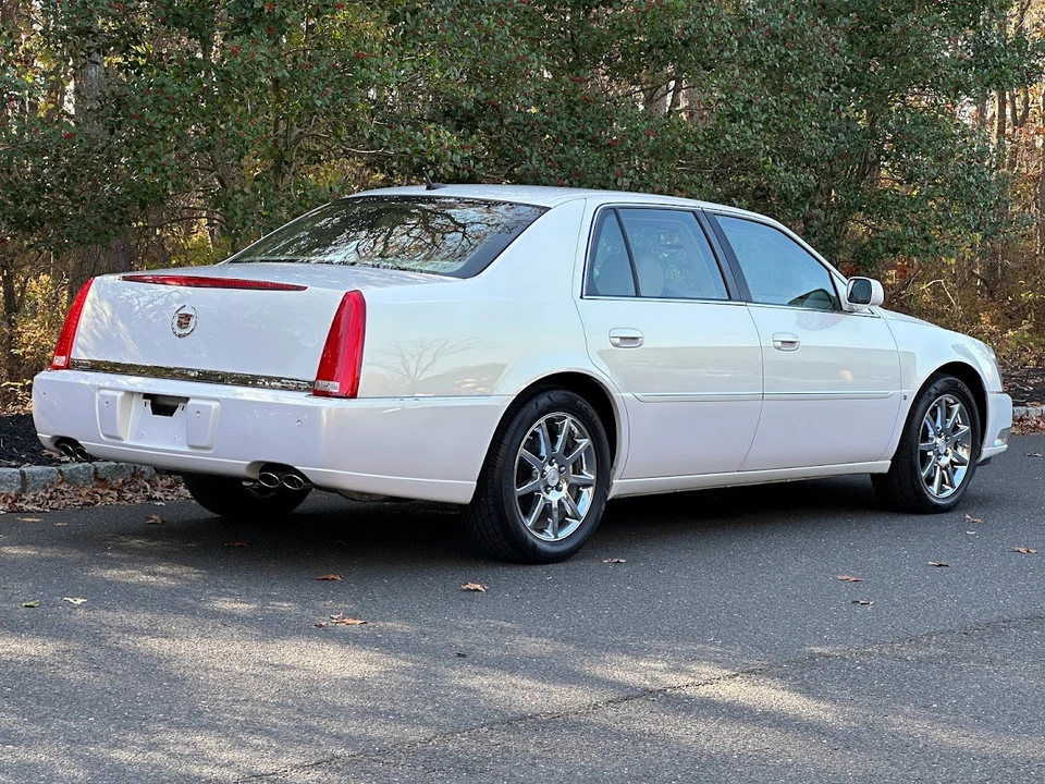 2006 Cadillac DTS - Image 19 of 31