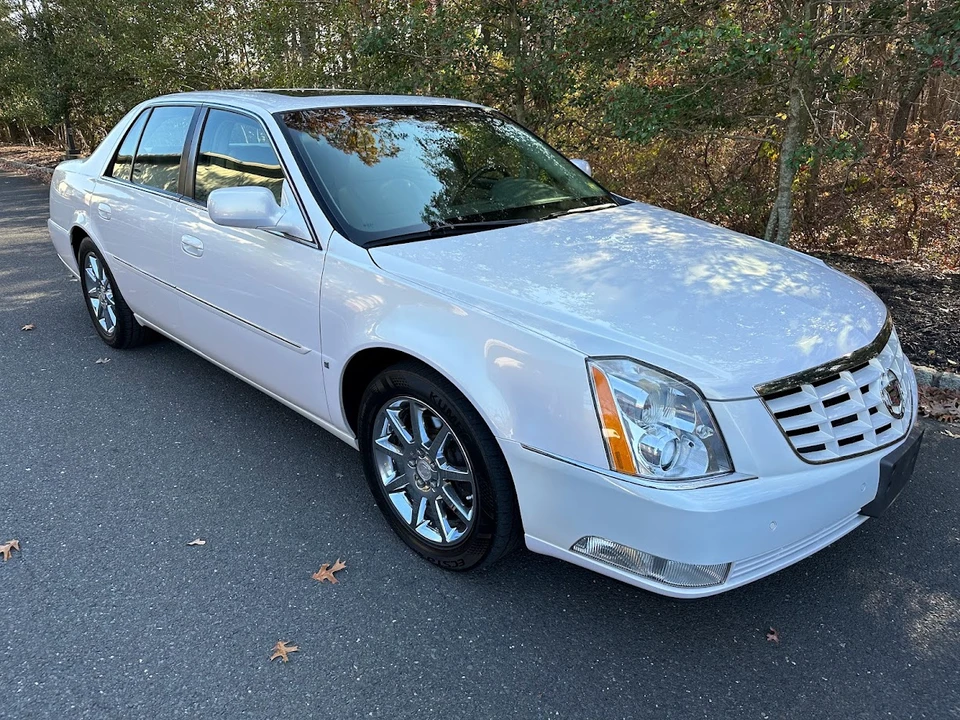 2006 Cadillac DTS - Image 16 of 31