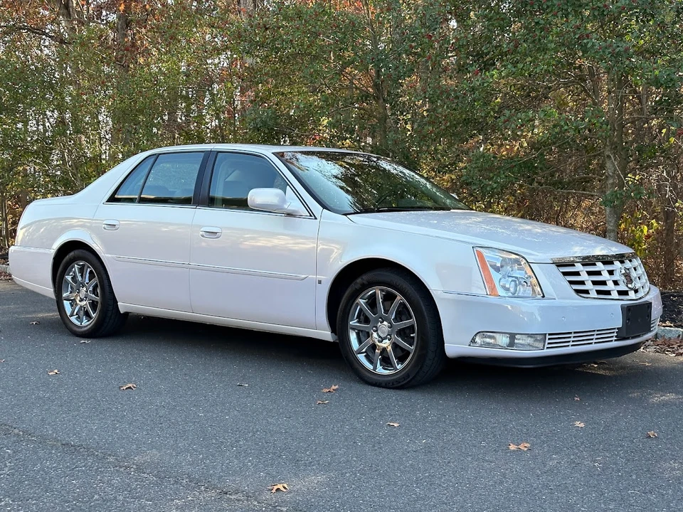 2006 Cadillac DTS - Image 12 of 31