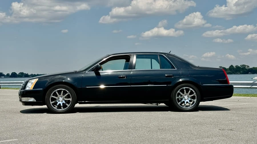 2006 Cadillac DTS - Image 8 of 31