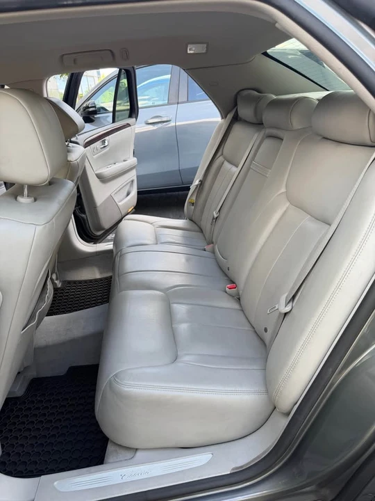 2006 Cadillac DTS - Image 16 of 20