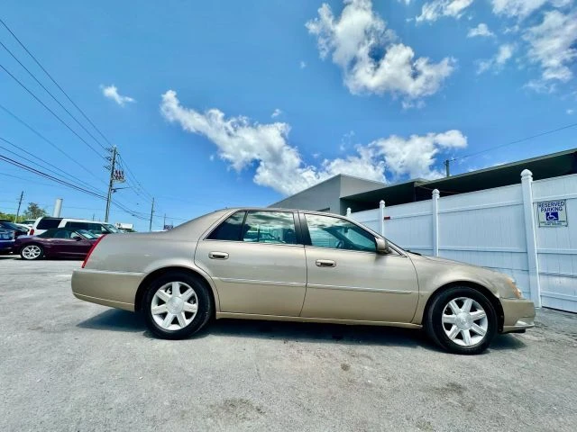 2006 Cadillac DTS - Image 5 of 12