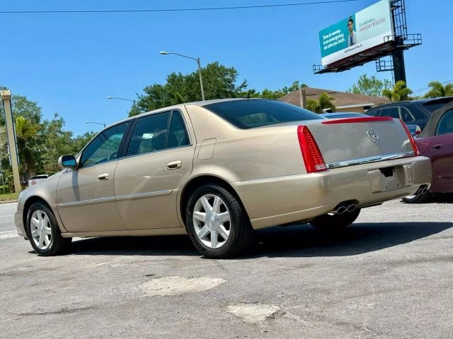 2006 Cadillac DTS - Image 3 of 12