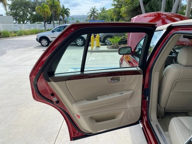 2006 Cadillac DeVille - Image 14 of 22
