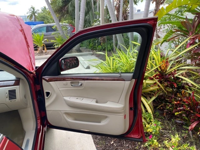 2006 Cadillac DeVille - Image 12 of 22