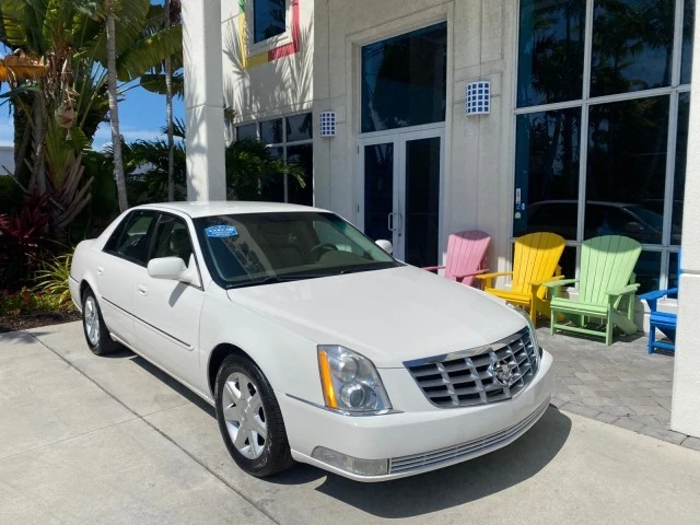 2006 Cadillac DeVille - Image 2 of 22