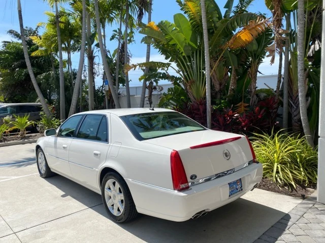 2006 Cadillac DeVille - Image 6 of 22