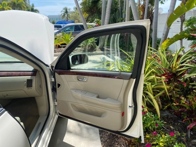 2006 Cadillac DeVille - Image 12 of 22
