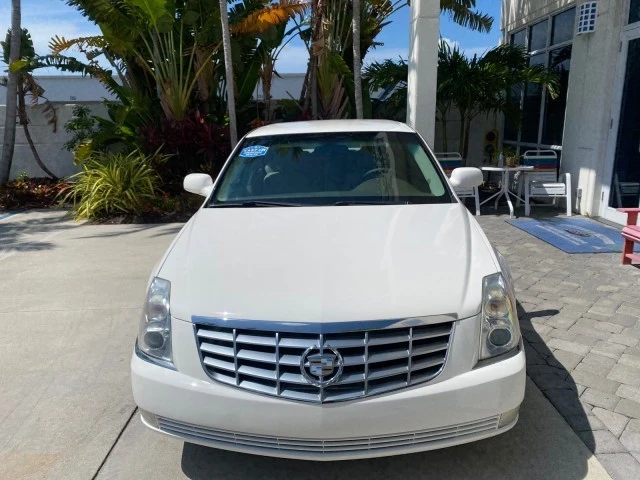 2006 Cadillac DeVille - Image 3 of 22