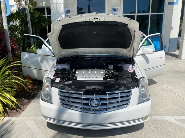 2006 Cadillac DeVille - Image 18 of 22