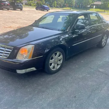 2006 Cadillac DeVille DTS Sedan 4D