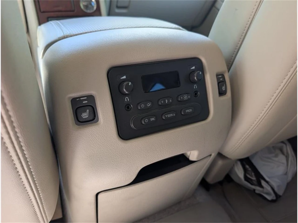 2006 Cadillac Escalade & EXT 2nd Gen - Image 12 of 13