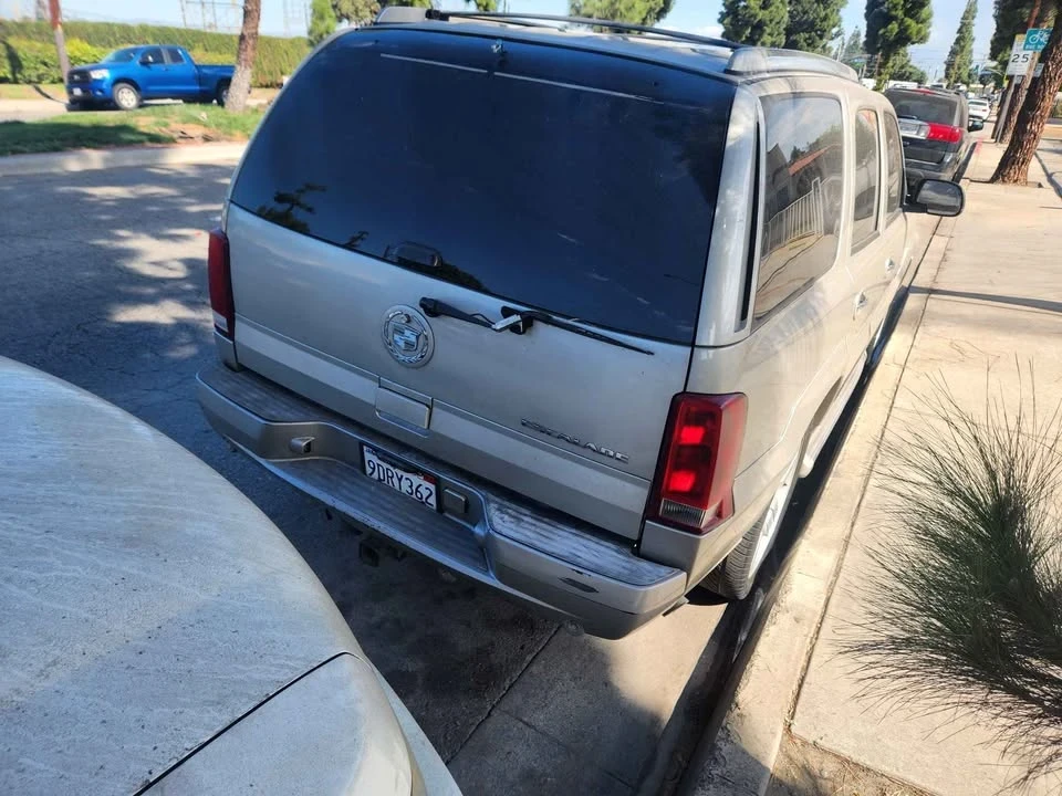 2006 Cadillac Escalade & EXT 2nd Gen - Image 3 of 8