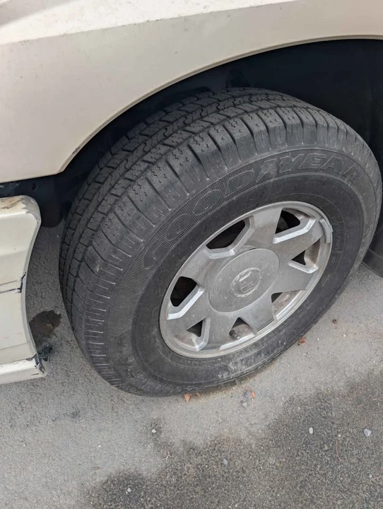 2006 Cadillac Escalade & EXT 2nd Gen - Image 3 of 4