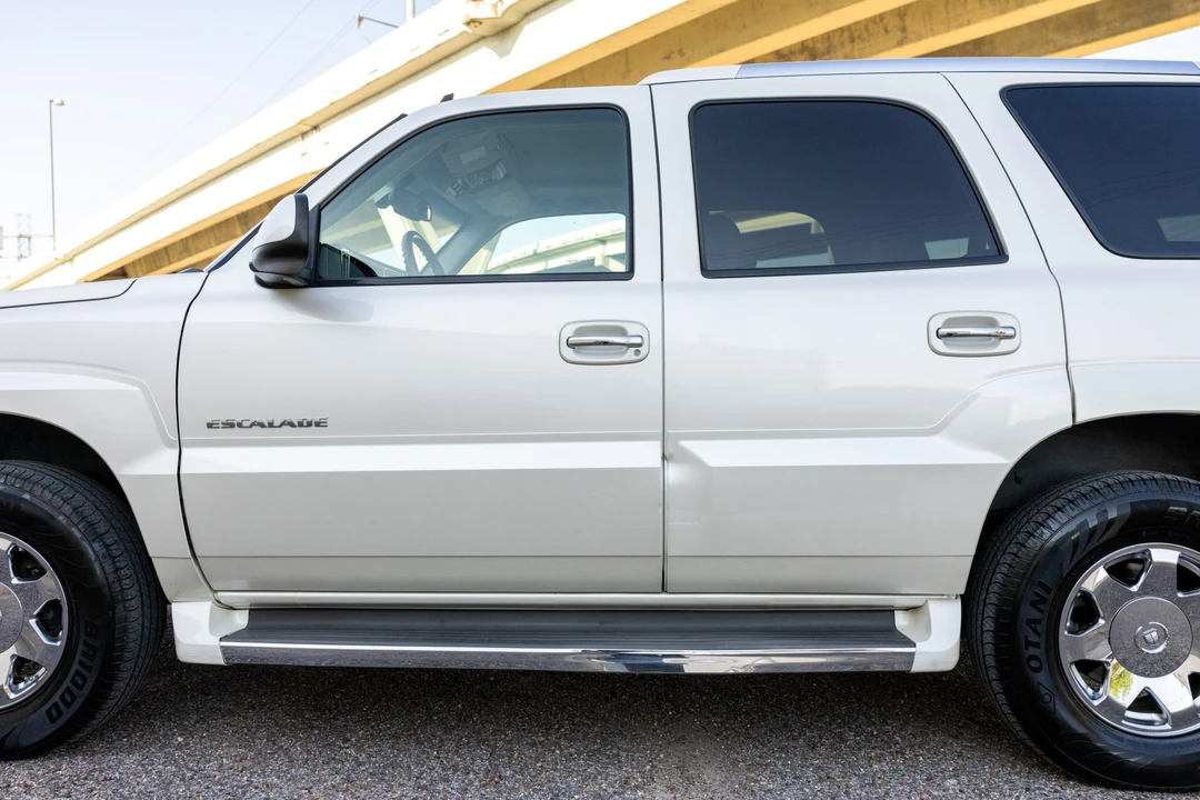 2006 Cadillac Escalade & EXT 2nd Gen - Image 12 of 31