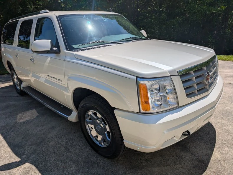 2006 Cadillac Escalade & EXT 2nd Gen - Image 6 of 13