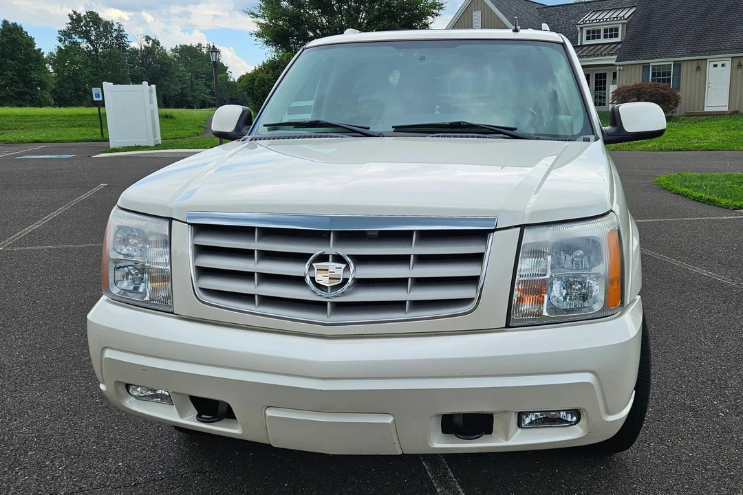 2006 Cadillac Escalade & EXT 2nd Gen - Image 2 of 31