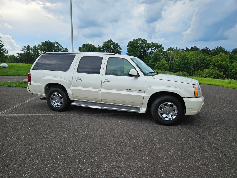 2006 Cadillac Escalade & EXT 2nd Gen - Image 18 of 31
