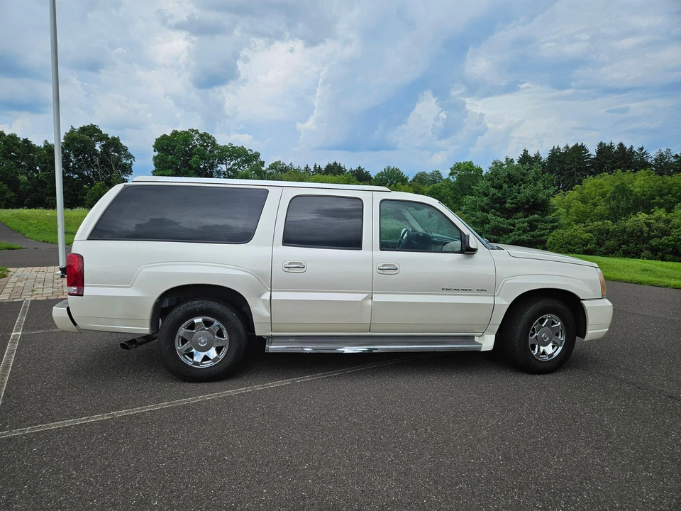 2006 Cadillac Escalade & EXT 2nd Gen - Image 19 of 31
