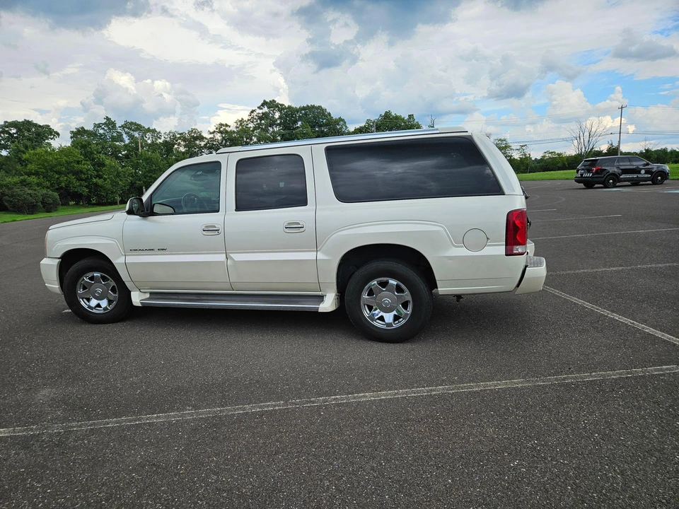 2006 Cadillac Escalade & EXT 2nd Gen - Image 13 of 31