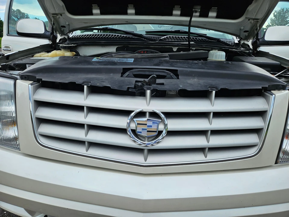 2006 Cadillac Escalade & EXT 2nd Gen - Image 30 of 31