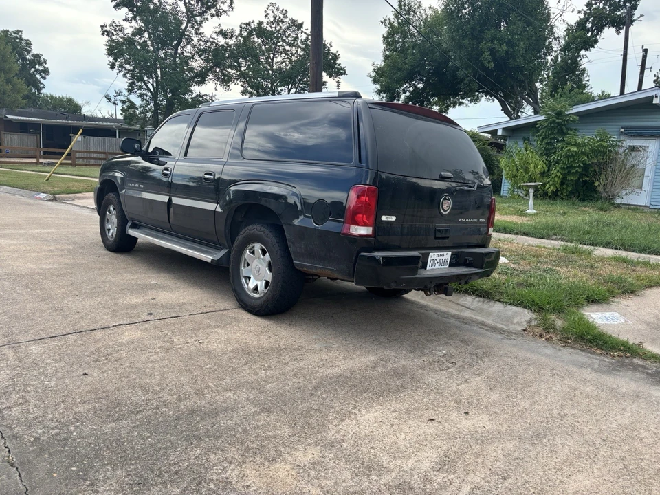 2006 Cadillac Escalade & EXT 2nd Gen - Image 3 of 9