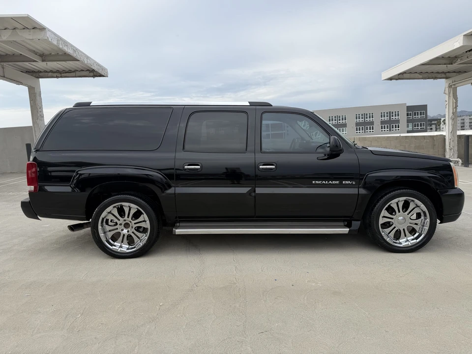 2006 Cadillac Escalade & EXT 2nd Gen - Image 12 of 31