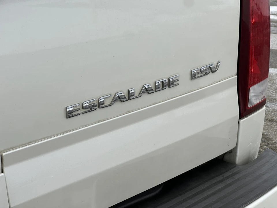 2006 Cadillac Escalade & EXT 2nd Gen - Image 29 of 31