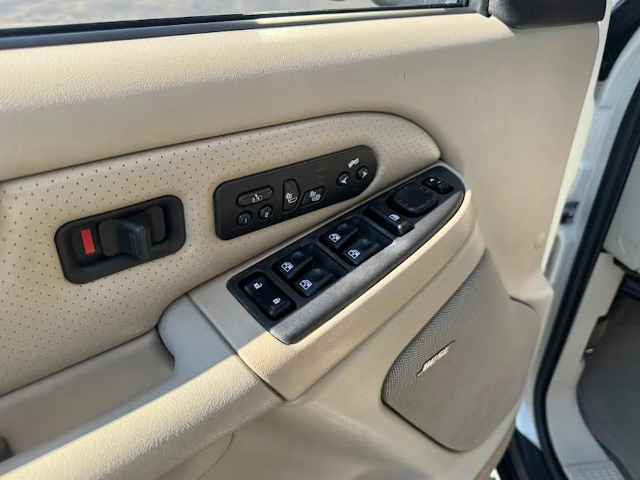 2006 Cadillac Escalade & EXT 2nd Gen - Image 10 of 13