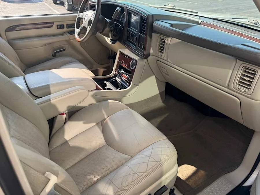2006 Cadillac Escalade & EXT 2nd Gen - Image 7 of 13