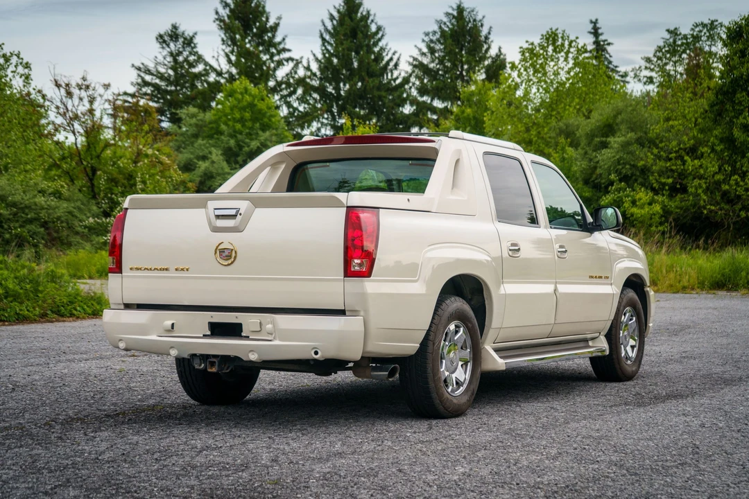 2006 Cadillac Escalade & EXT 2nd Gen - Image 11 of 31