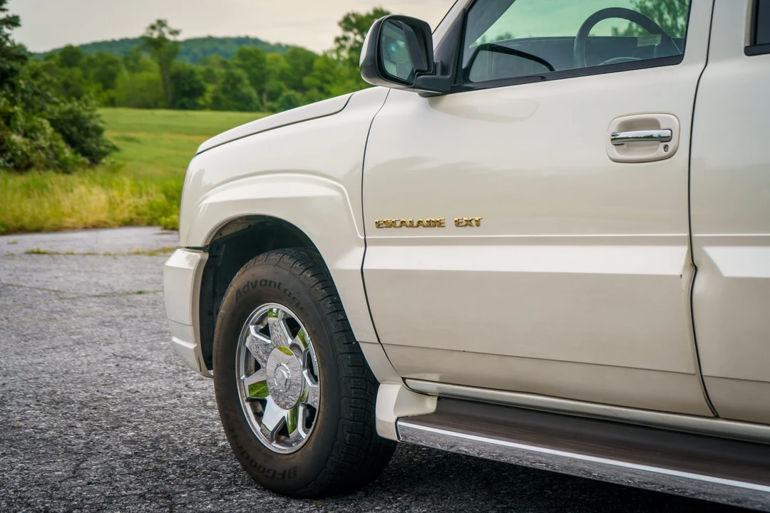 2006 Cadillac Escalade & EXT 2nd Gen - Image 24 of 31