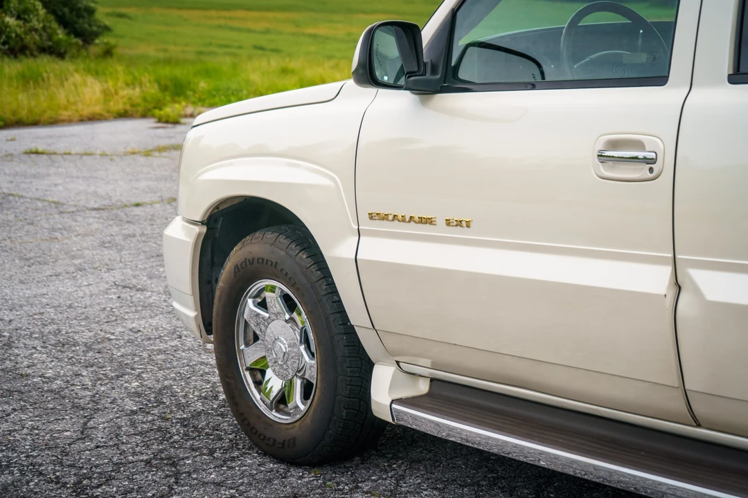 2006 Cadillac Escalade & EXT 2nd Gen - Image 25 of 31