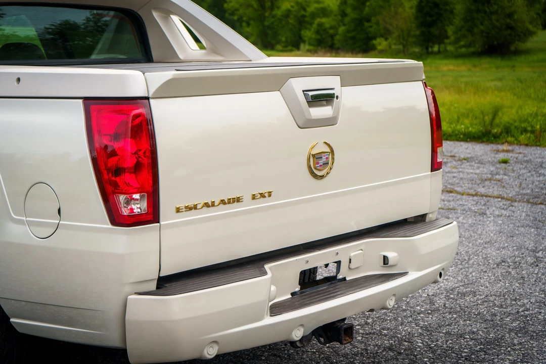 2006 Cadillac Escalade & EXT 2nd Gen - Image 31 of 31