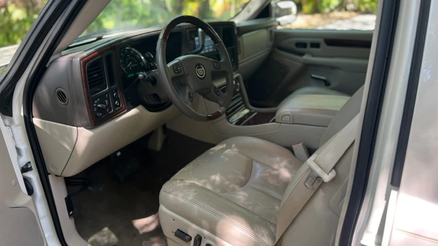 2006 Cadillac Escalade & EXT 2nd Gen - Image 3 of 18