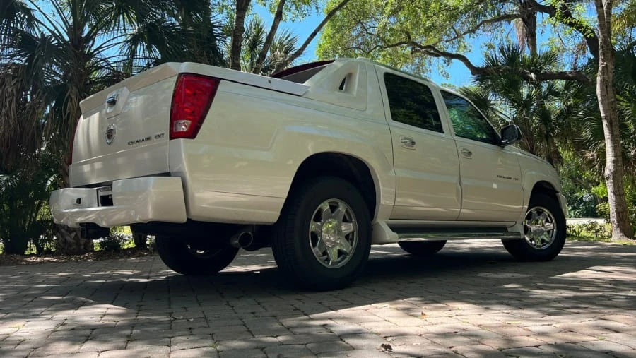 2006 Cadillac Escalade & EXT 2nd Gen - Image 16 of 18