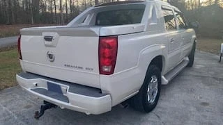 2006 Cadillac Escalade & EXT 2nd Gen - Image 2 of 11