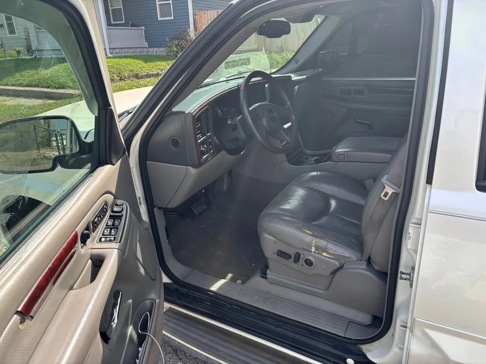 2006 Cadillac Escalade & EXT 2nd Gen - Image 5 of 8