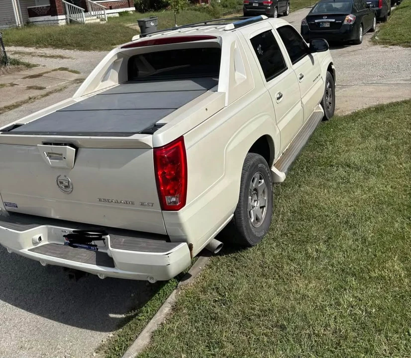2006 Cadillac Escalade & EXT 2nd Gen - Image 3 of 8
