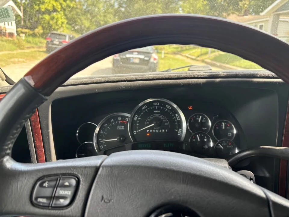 2006 Cadillac Escalade & EXT 2nd Gen - Image 8 of 8